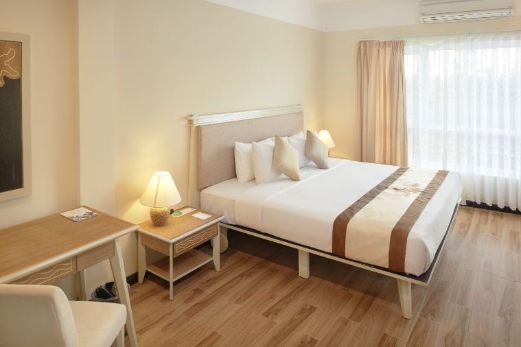 Deluxe Double Garden View